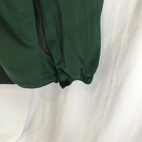 Cabela's Outdoor Men's Waterproof Nylon Jacket Medium Tall in Green and Black - Picture 4 of 10